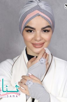 Saba's hand