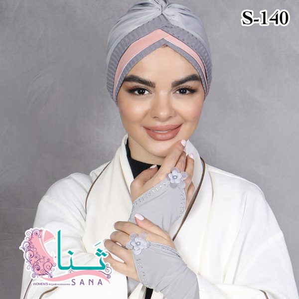Saba's hand